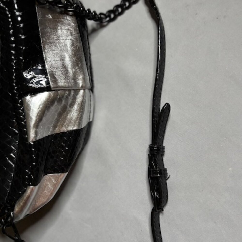 Victoria's Secret Lue Python Stripe Mini City Backpack Black/Pewter NWOT - Picture 3 of 6